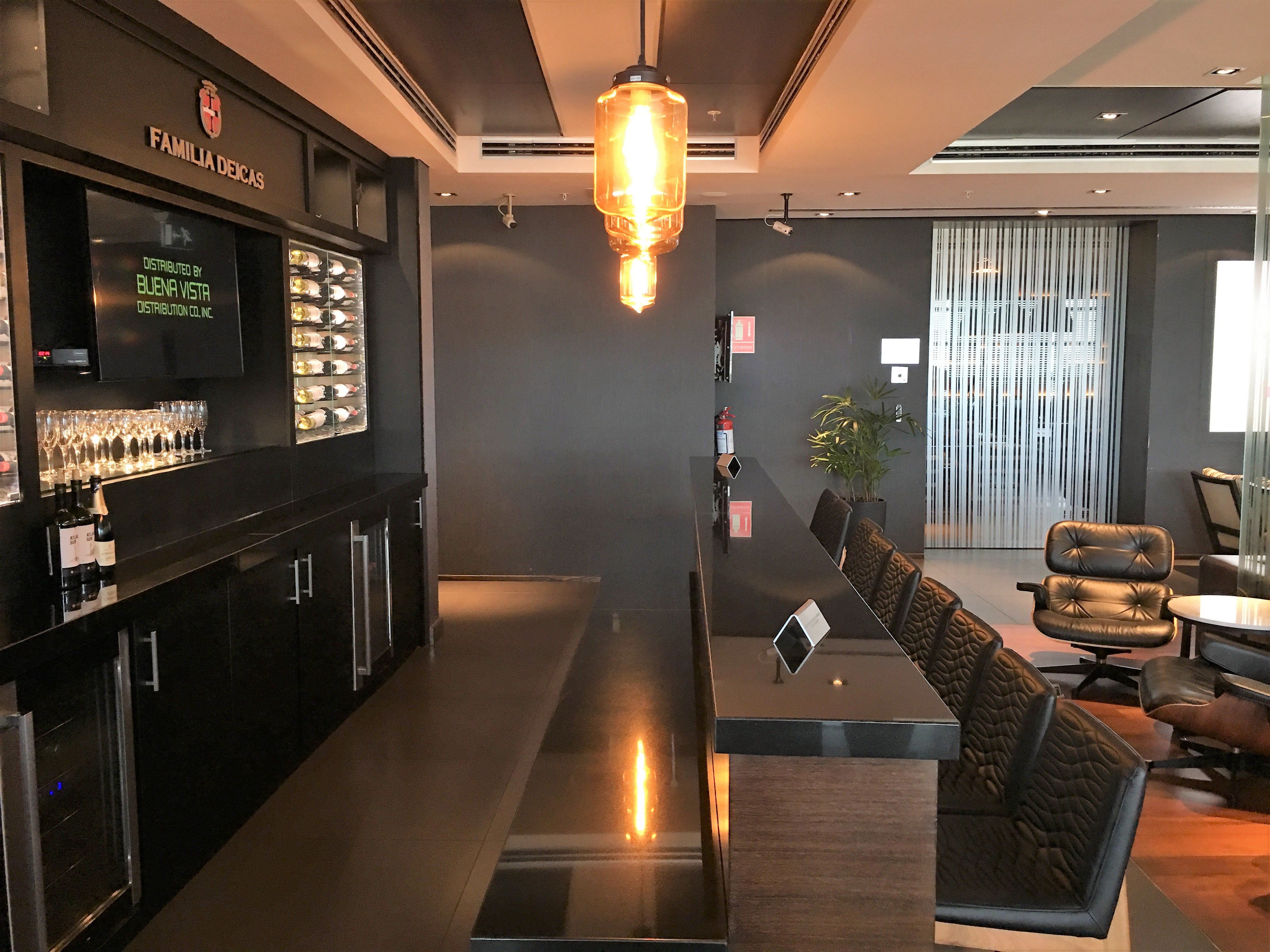 Aeropuertos VIP Club Departures Lounge, photo 2