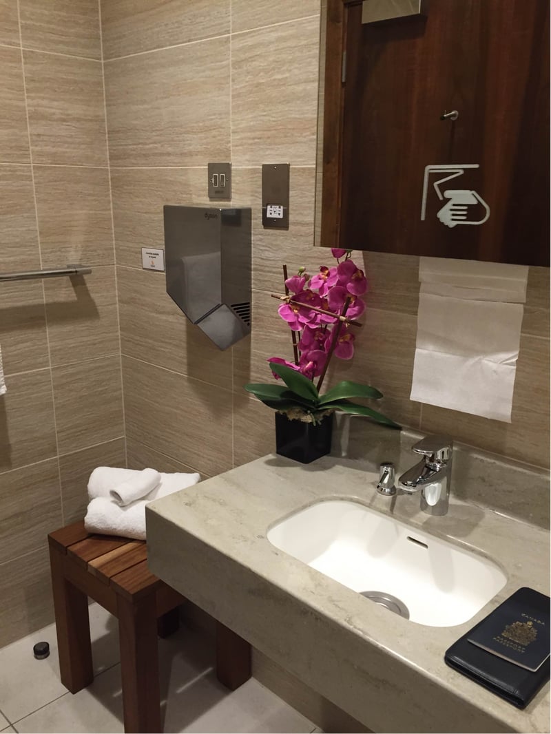 Singapore Airlines SilverKris Lounge, photo 3