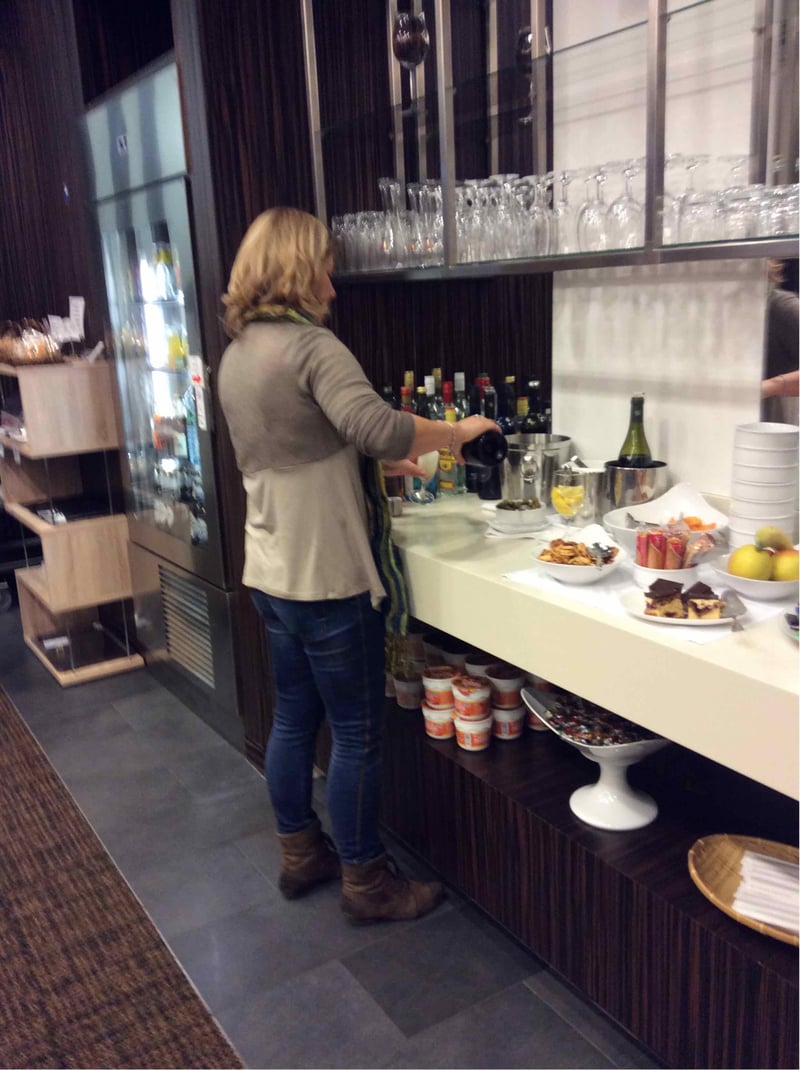 Japan Airlines JAL First Class Lounge, photo 2