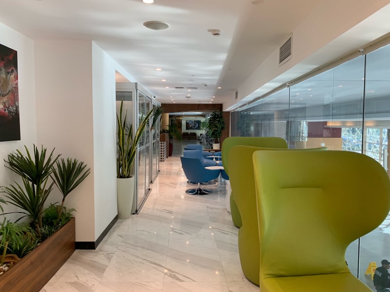 Pearl Lounge (Departures), photo 8