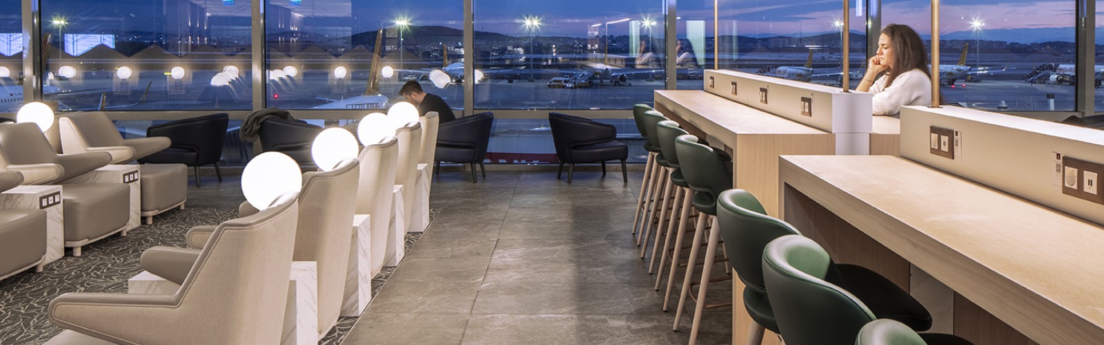 Plaza Premium Lounge (Domestic Departures), photo 4
