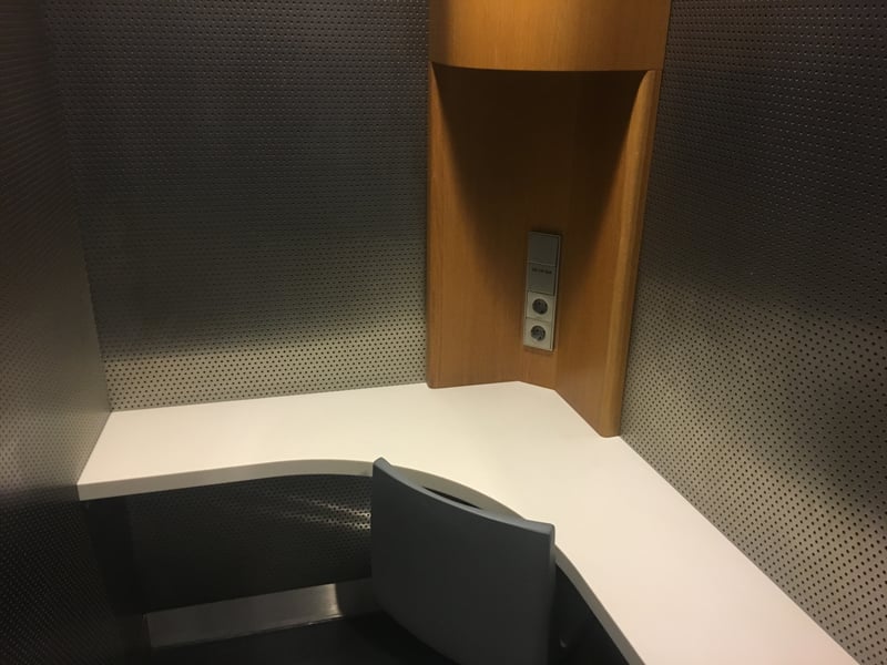 Lufthansa Business Lounge (Non-Schengen, Gates B24-B28), photo 9