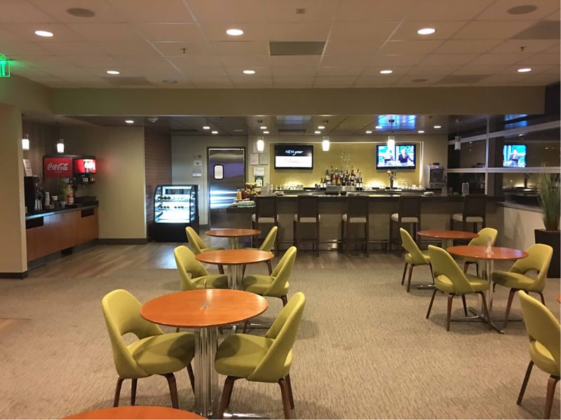 The Club SJC (Gate A15), foto 4
