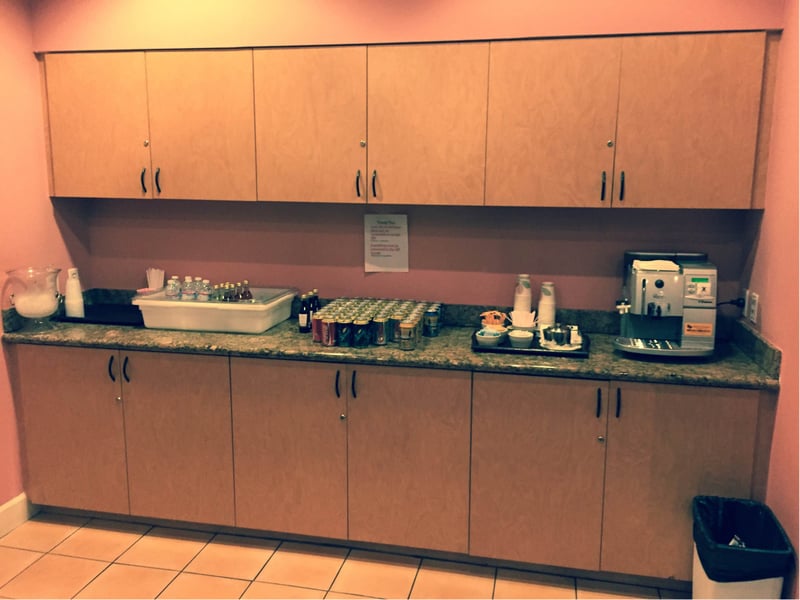 International VIP Lounge (Gate 8), photo 11