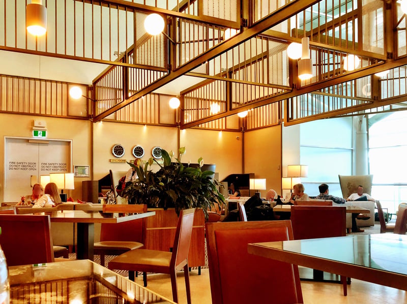 Singapore Airlines SilverKris Lounge, photo 1