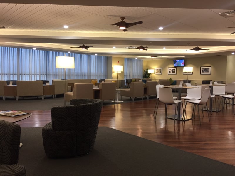 Hawaiian Airlines The Plumeria Lounge, foto 3