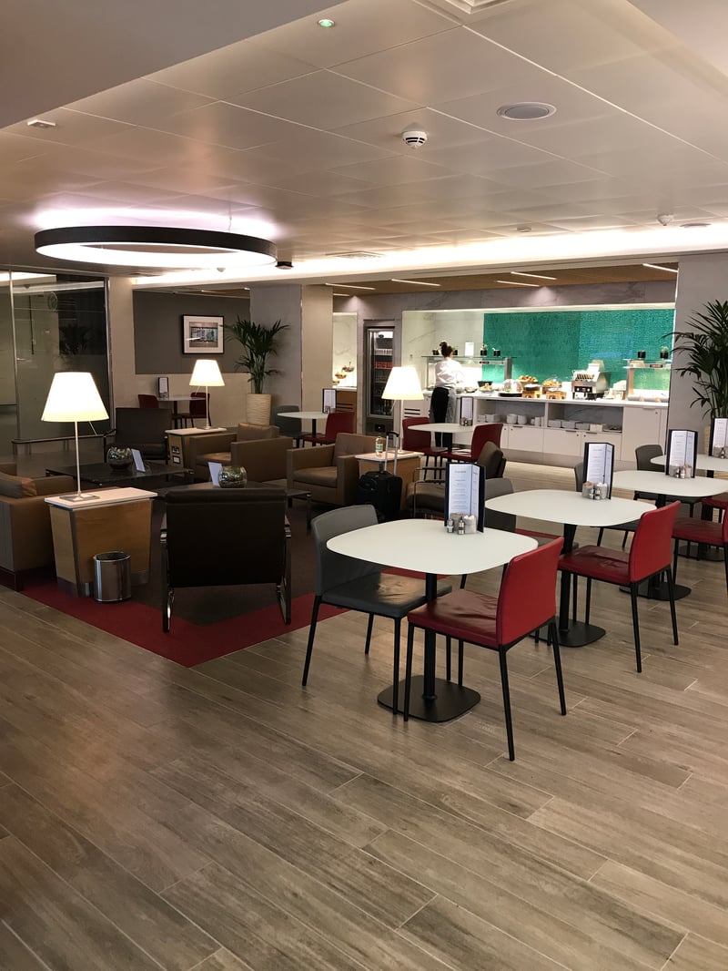 American Airlines Arrivals Lounge, photo 2