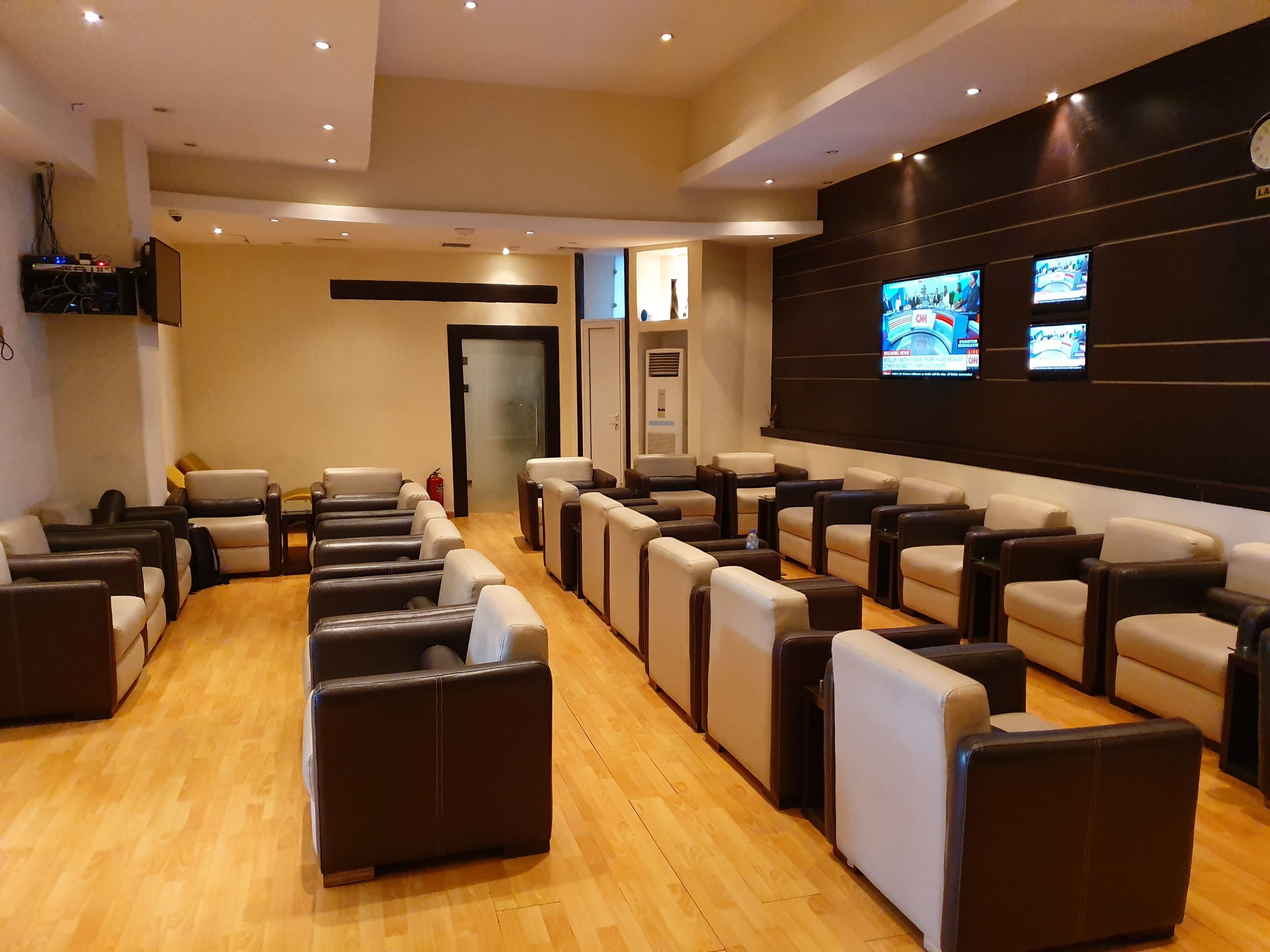 Skyway Premium Lounge, foto 3