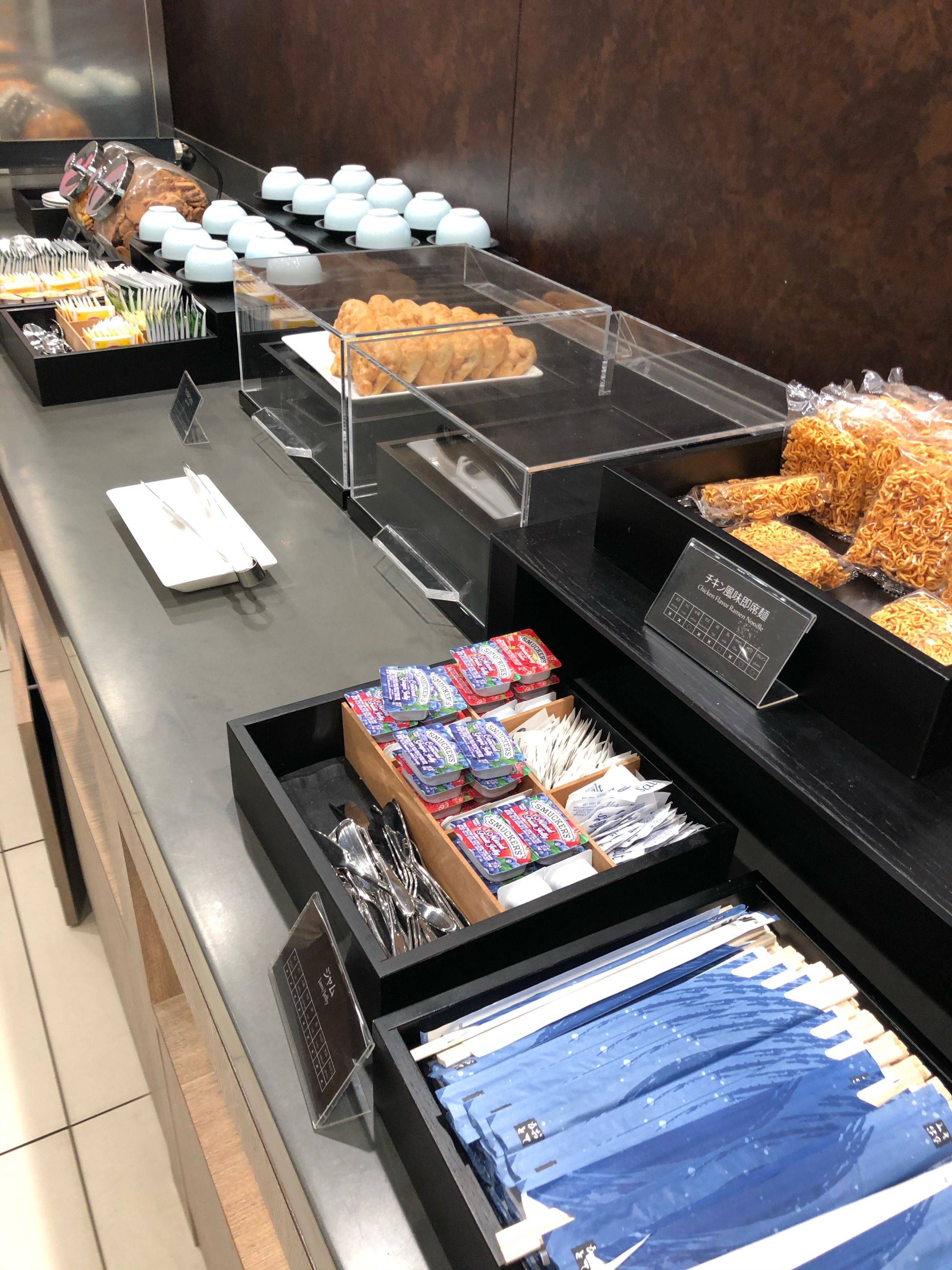 Japan Airlines JAL Sakura Lounge Hale (Temporarily Closed), foto 4