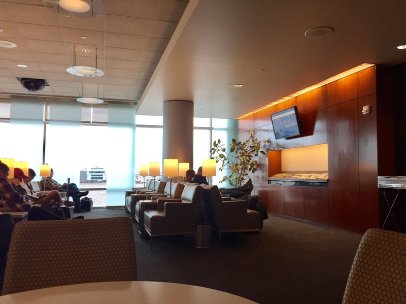 United Airlines United Club (Gate B32) (Temporarily Closed), foto 9