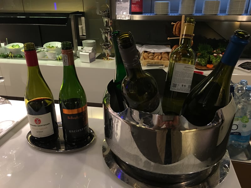 Lufthansa Business Lounge (Schengen, Gate A26), photo 4