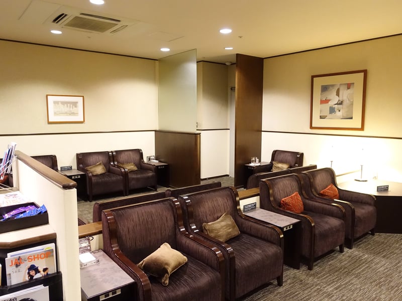 Japan Airlines JAL Sakura Lounge, photo 11
