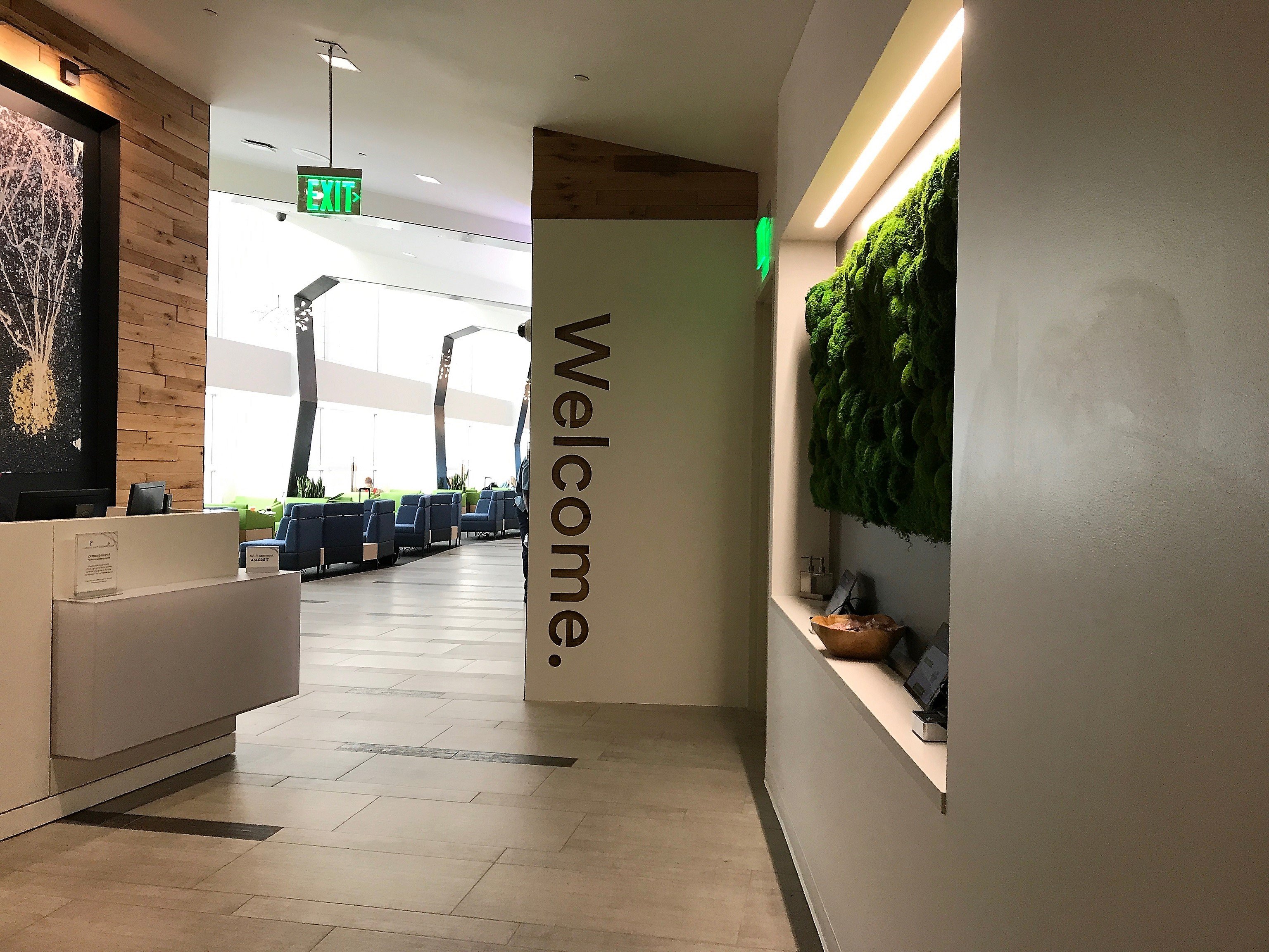 Alaska Airlines Alaska Lounge, photo 12