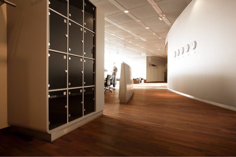 Lufthansa Senator Lounge (Non-Schengen, Gate C15), photo 8