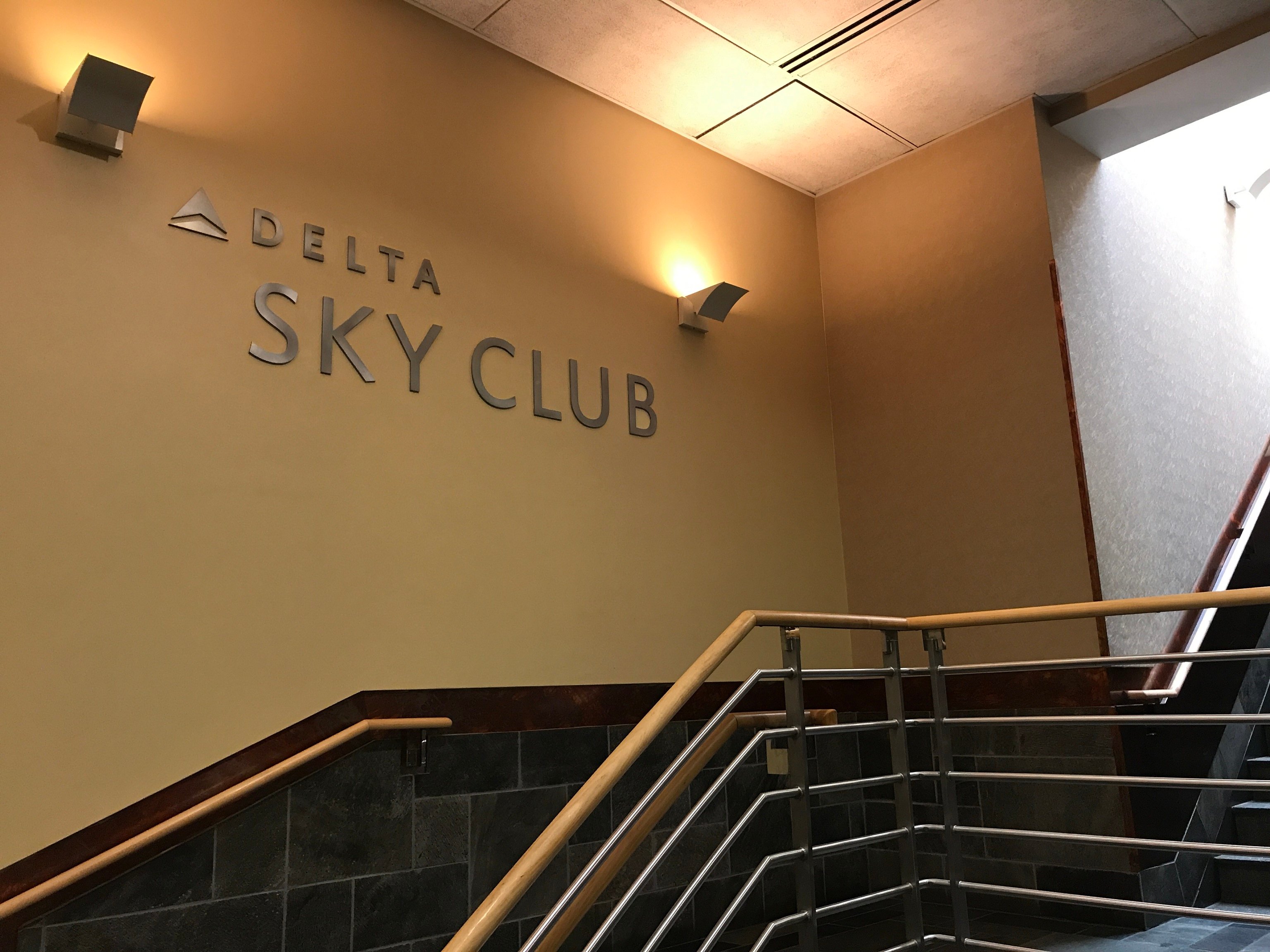 Delta Air Lines Delta Sky Club (Gate A17), photo 10