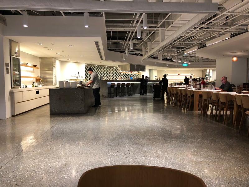 The Qantas Singapore Lounge, photo 12