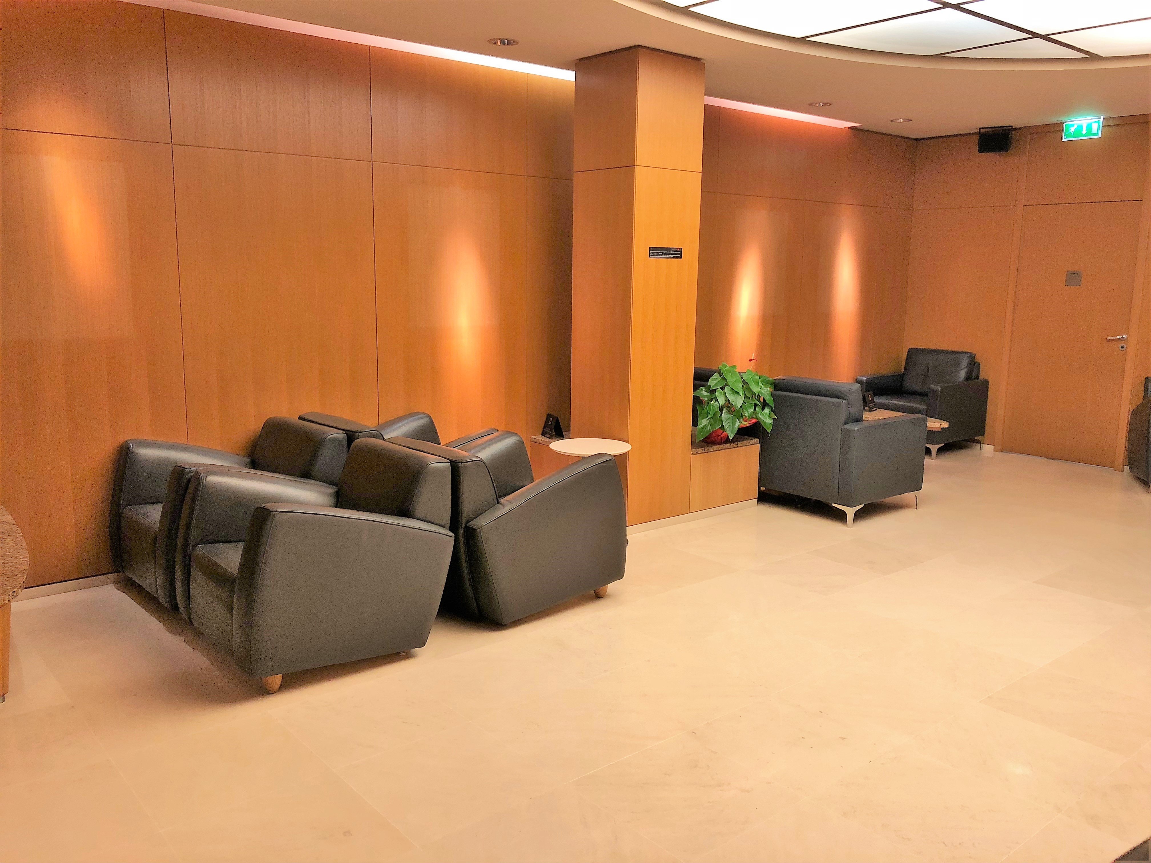 Air Canada Maple Leaf Lounge, foto 3
