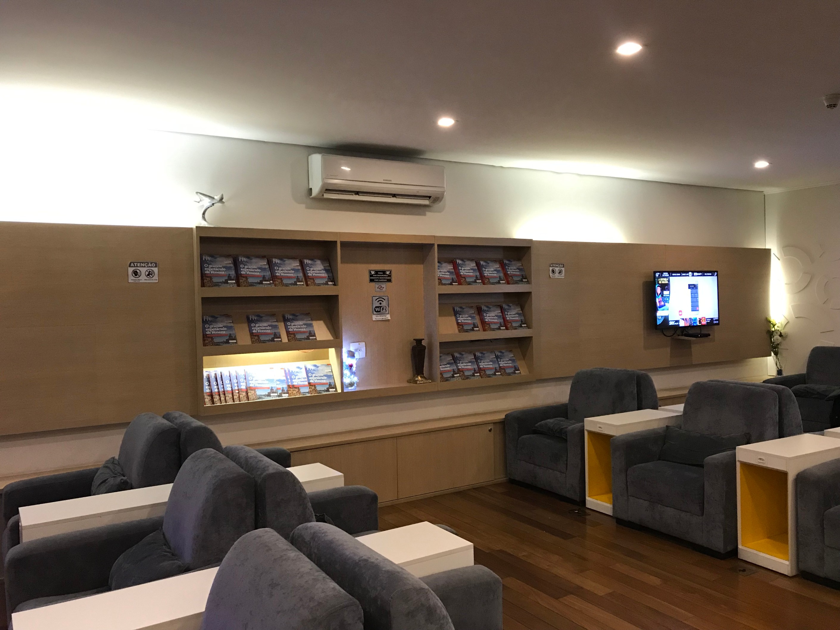 Advantage VIP Lounge, photo 3
