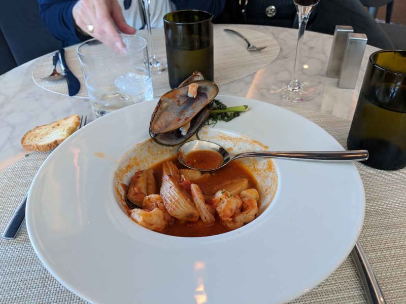 United Airlines Polaris Lounge, foto 2