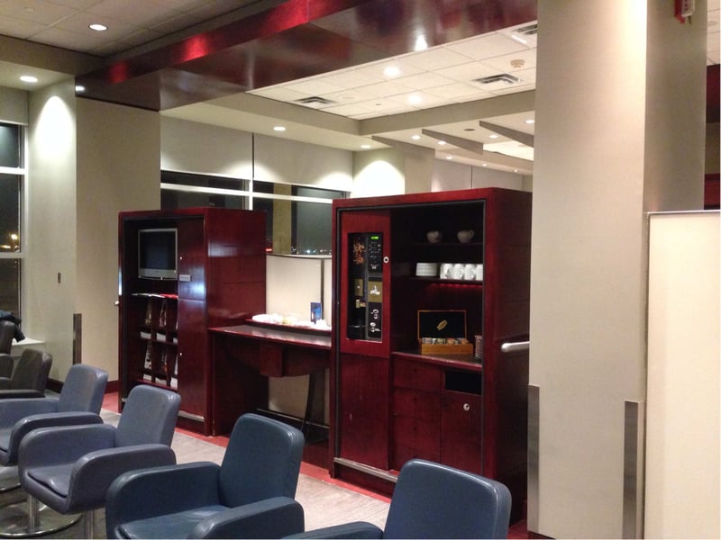 Air Canada Maple Leaf Lounge, photo 3