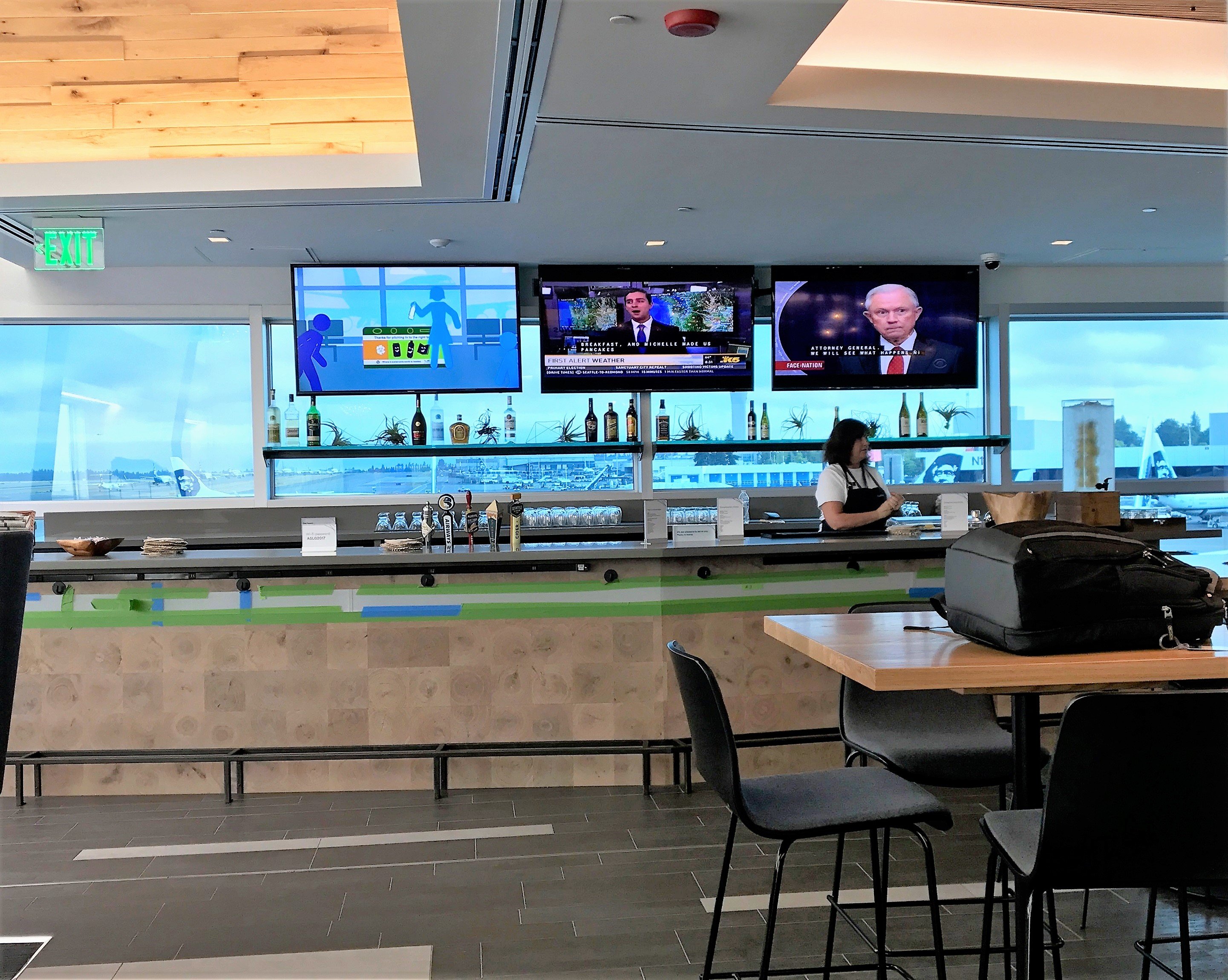 Alaska Airlines Alaska Lounge, photo 9