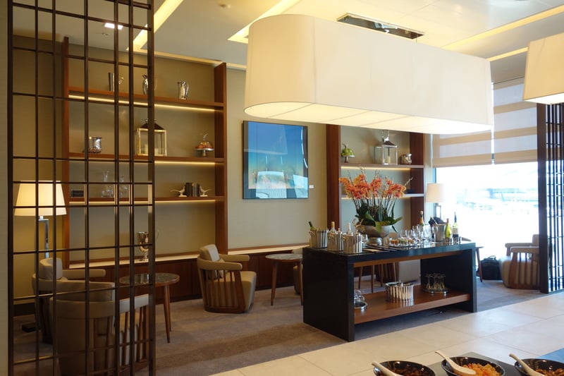 Singapore Airlines SilverKris Lounge, photo 8
