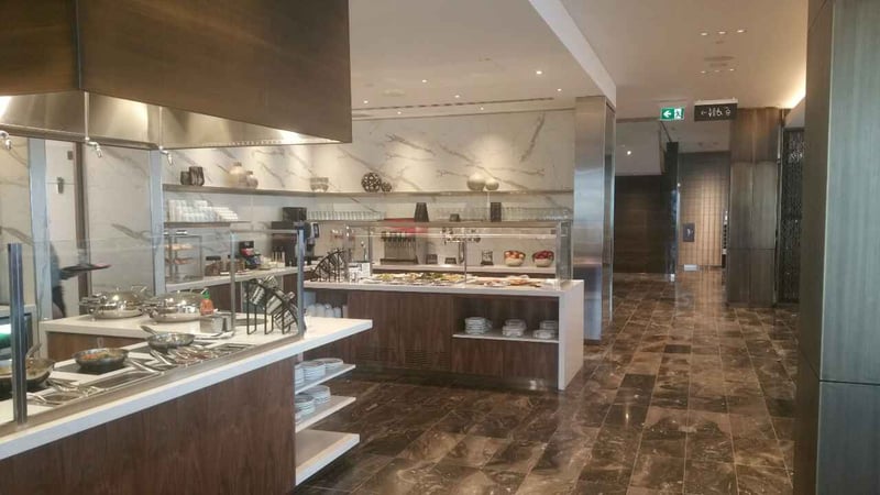 Air Canada Maple Leaf Lounge, photo 9