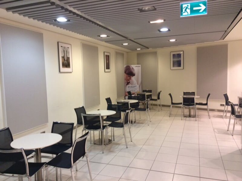 Lufthansa Business Lounge, photo 5