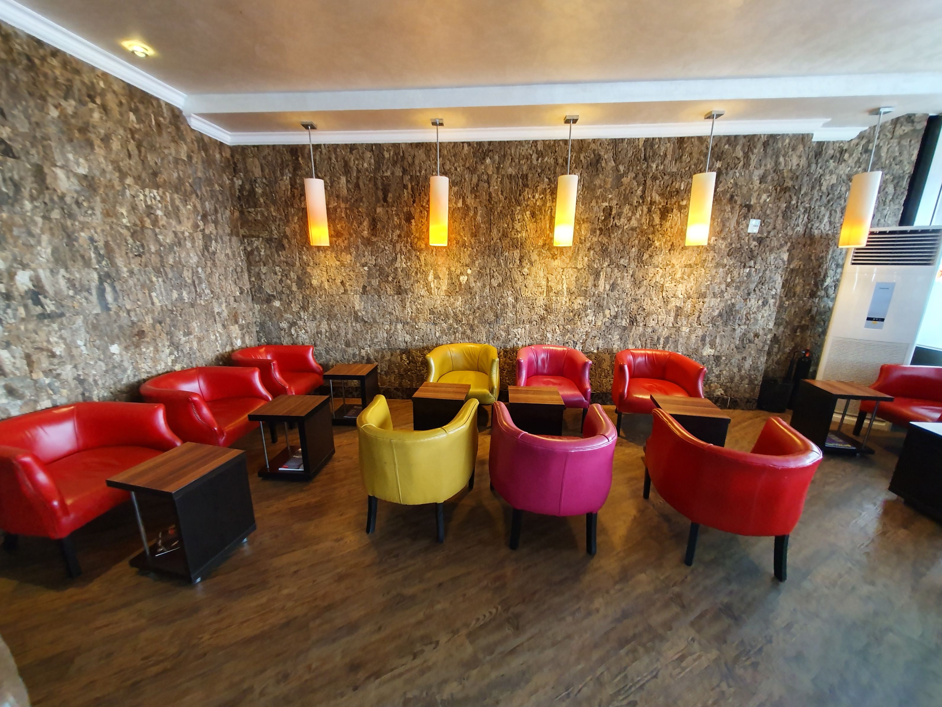 The Oasis Lounge, foto 2