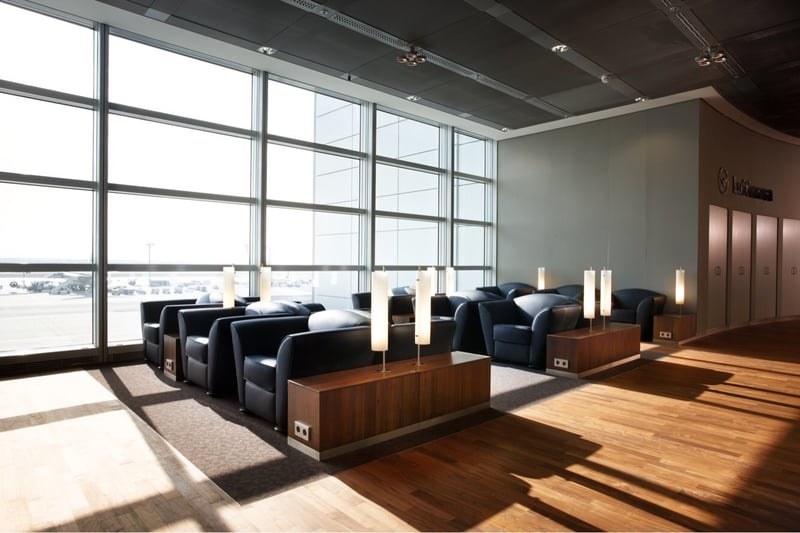 Lufthansa Senator Lounge (Non-Schengen, Gate C15), photo 9