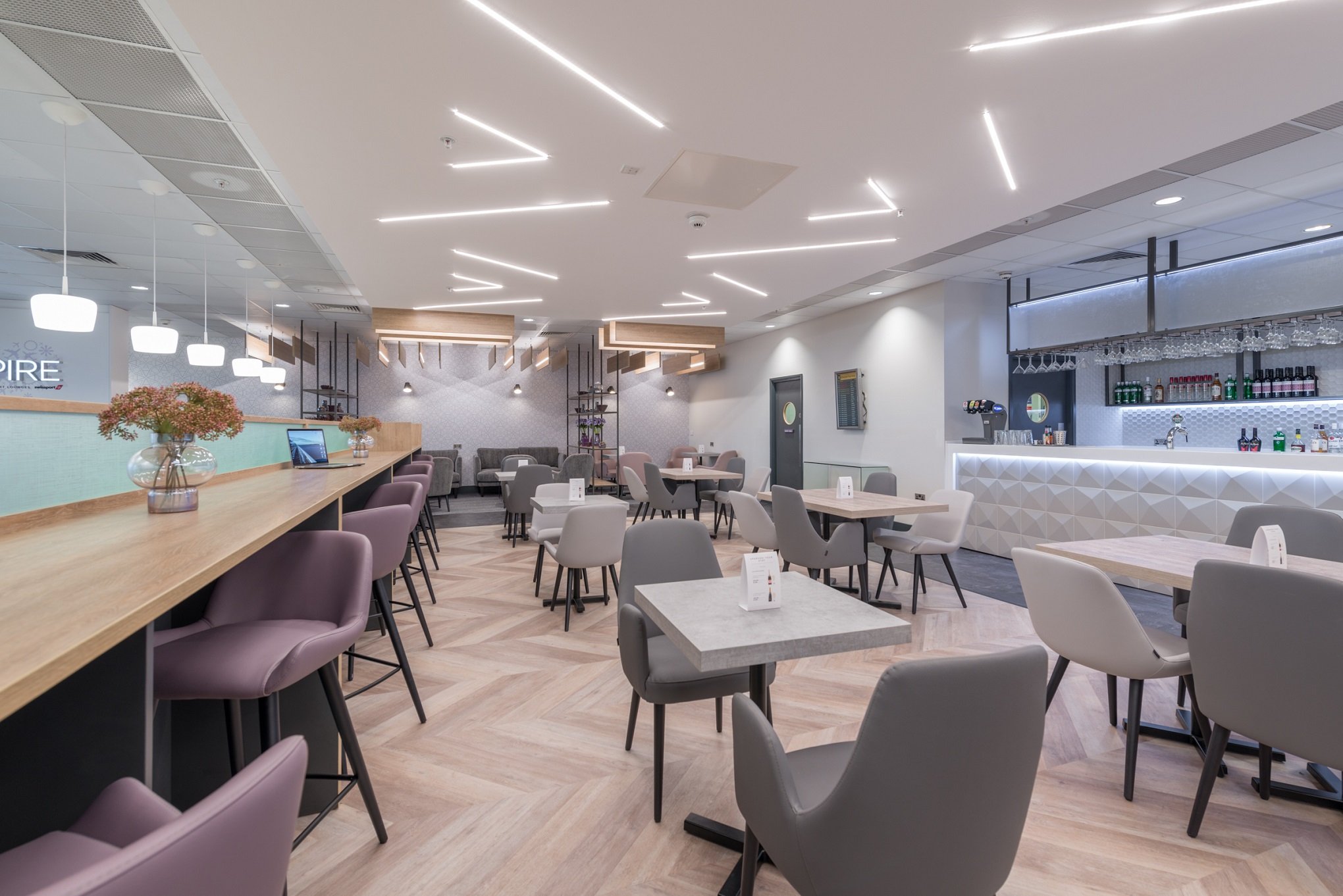 Aspire Lounge, photo 5