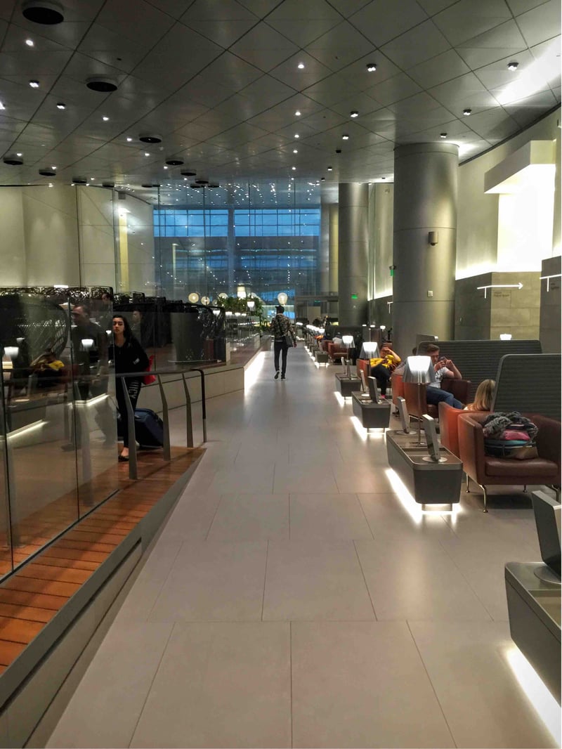 Qatar Airways Al Mourjan Business Class Lounge, photo 5