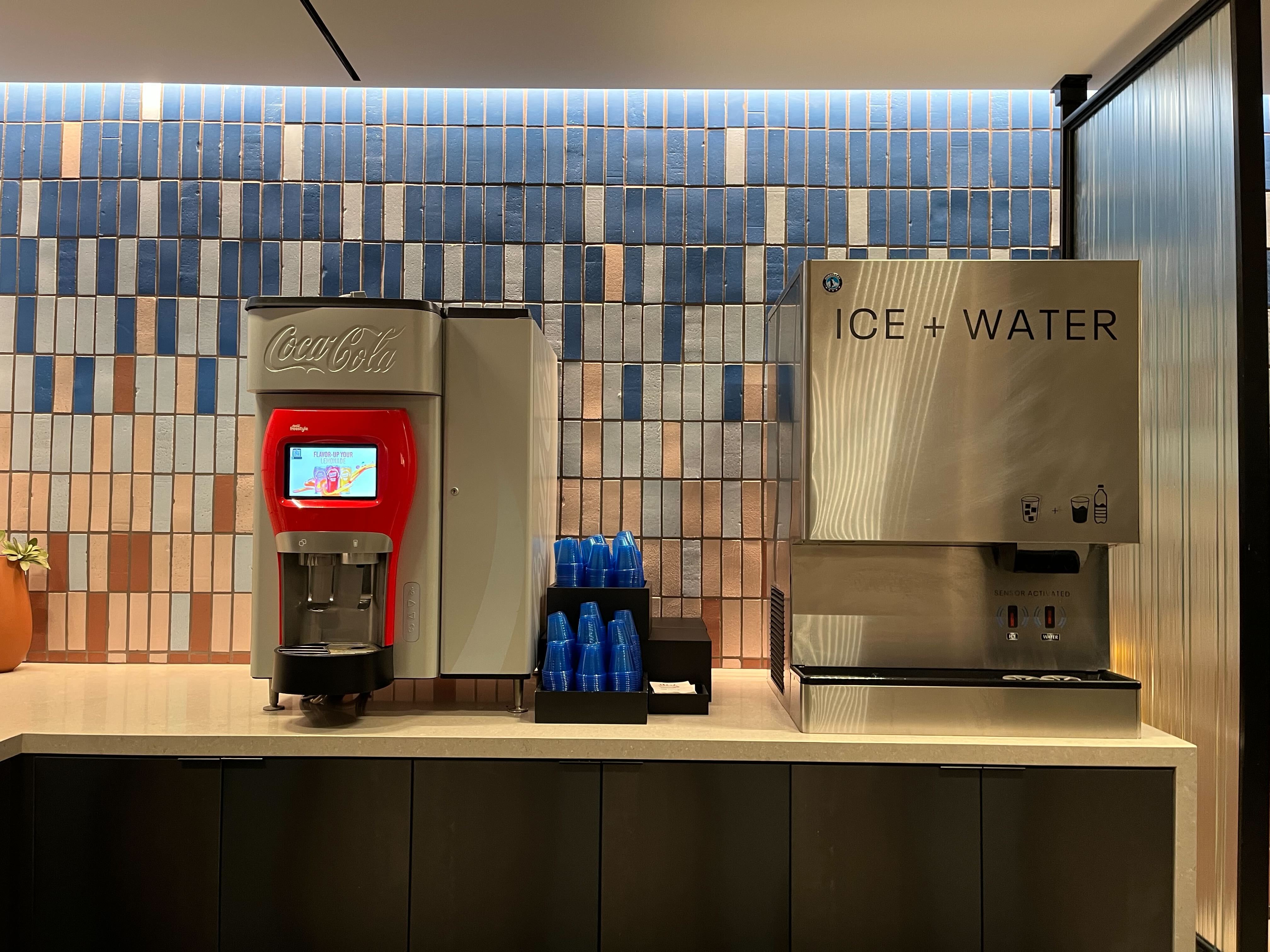 United Airlines United Club (Gate C10), foto 10