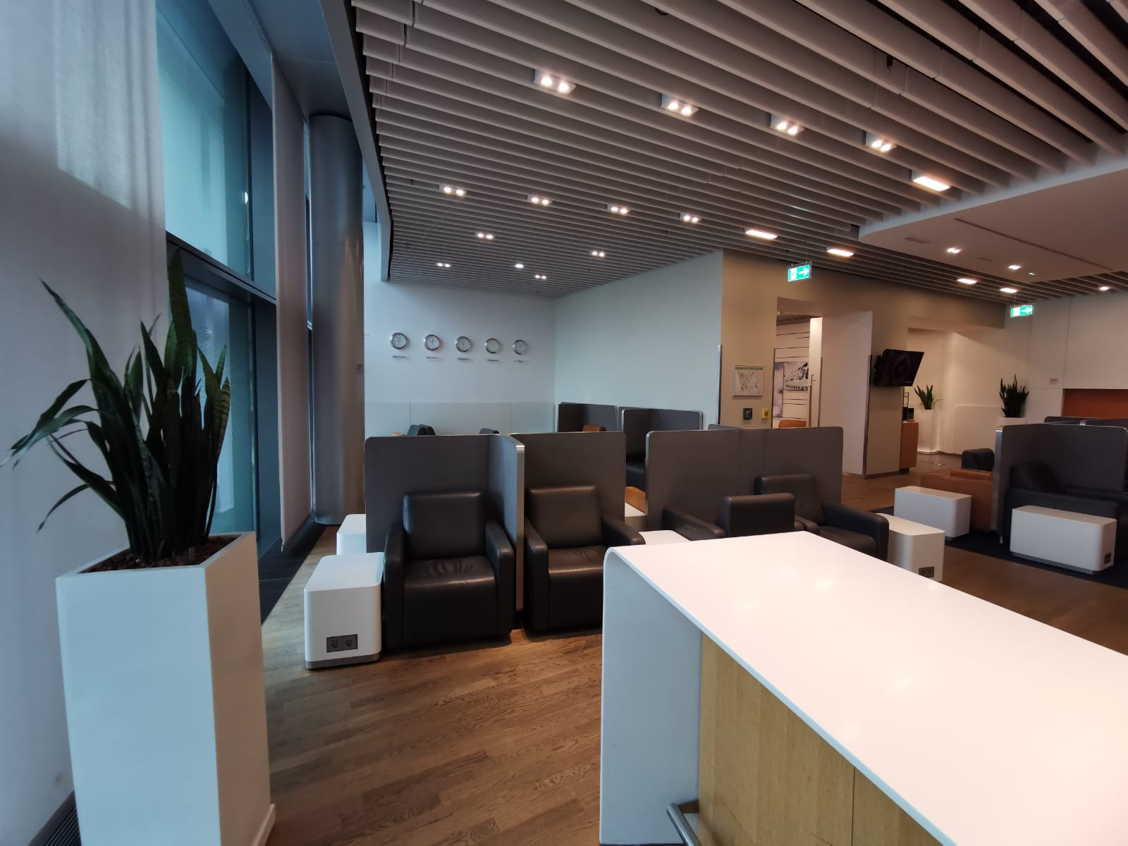Lufthansa Business Lounge (Schengen, Gate A13), photo 3