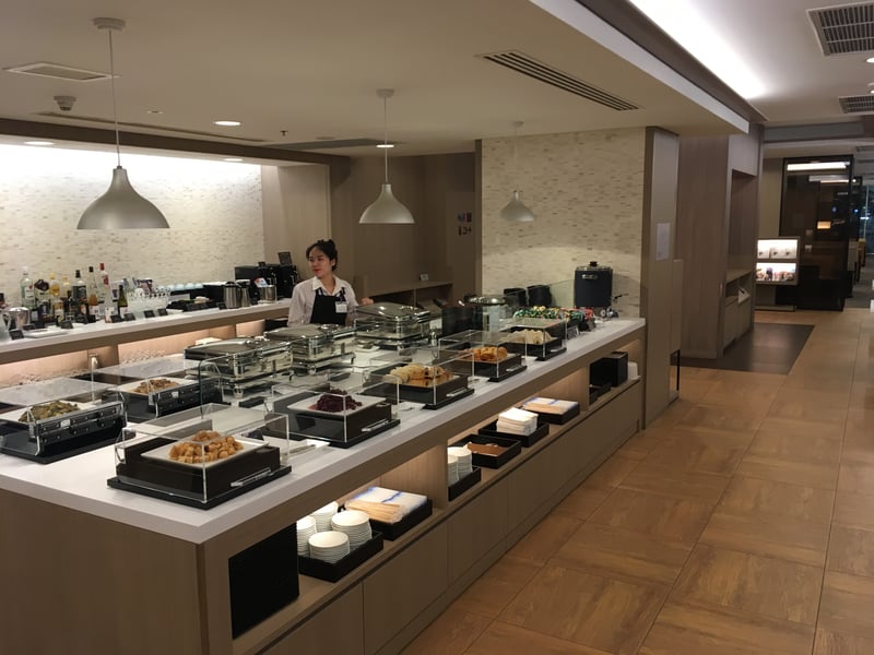 Japan Airlines JAL Sakura Lounge, photo 11