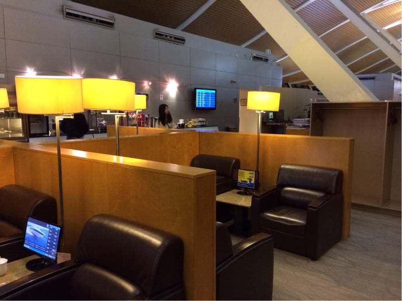 First Class Lounge (No.69), photo 6