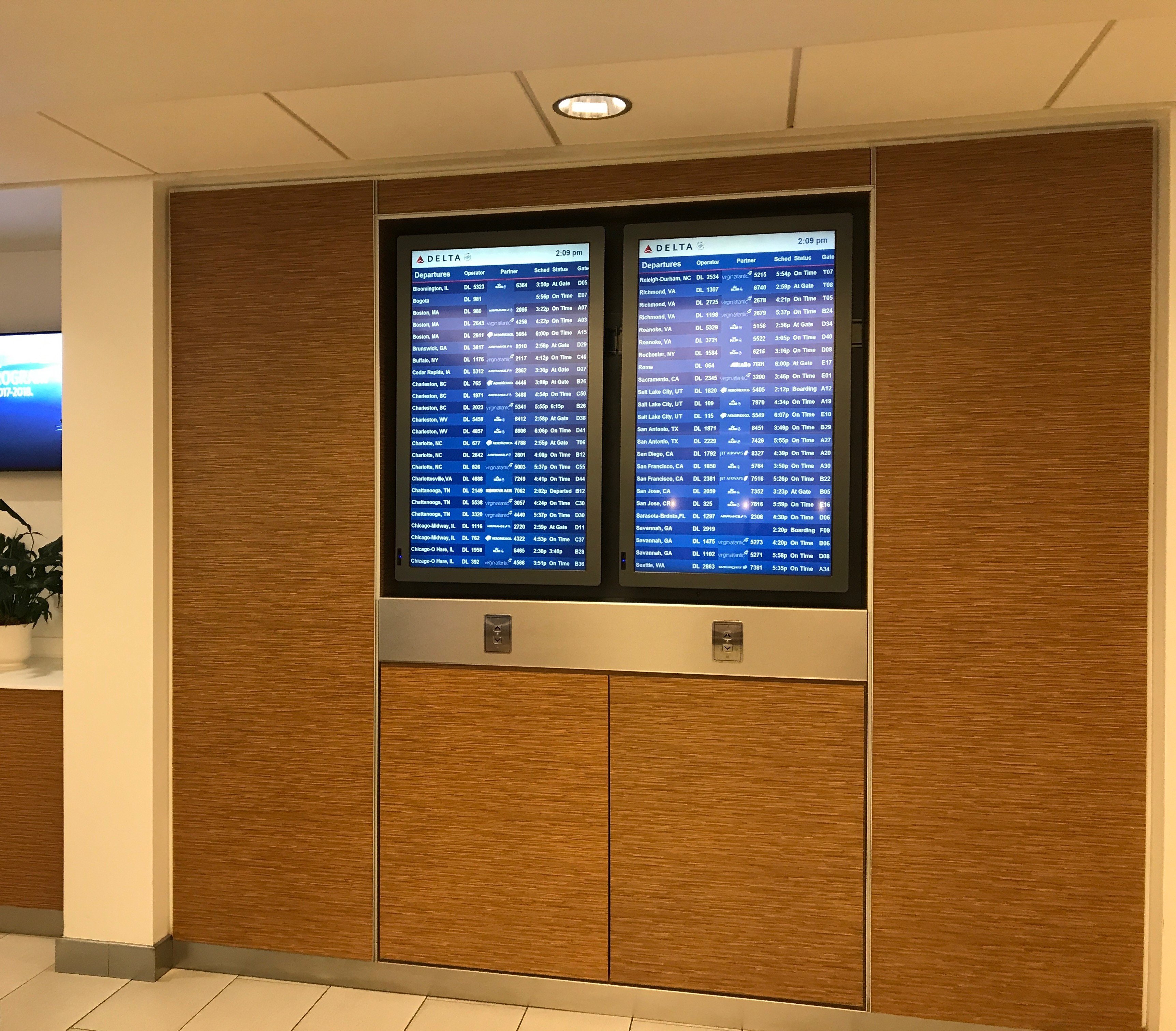 Delta Air Lines Delta Sky Club (Gate D27), photo 10