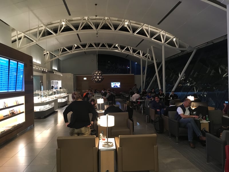 American Airlines Flagship Lounge, photo 7