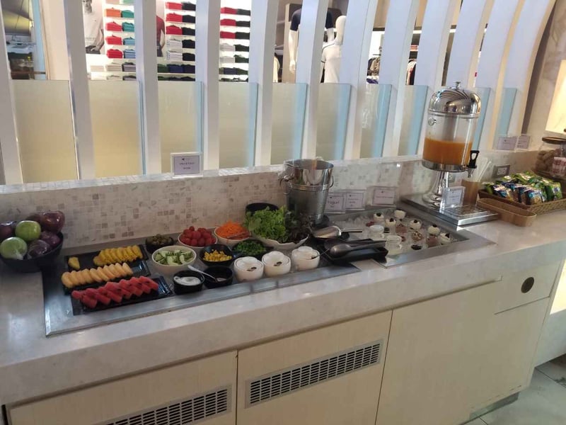 Thai Airways Royal Orchid Lounge, photo 4