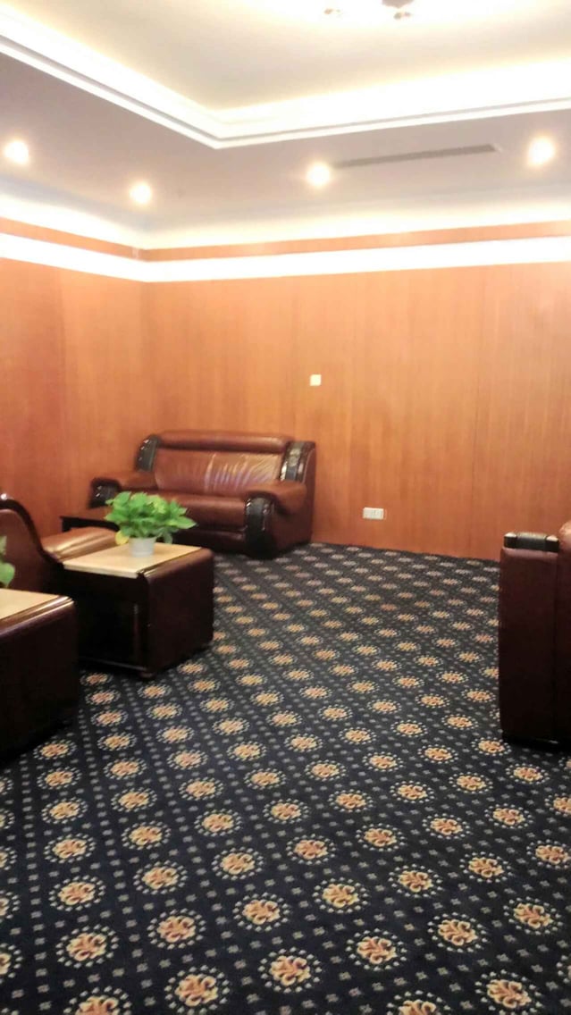 International First Class Lounge, photo 3