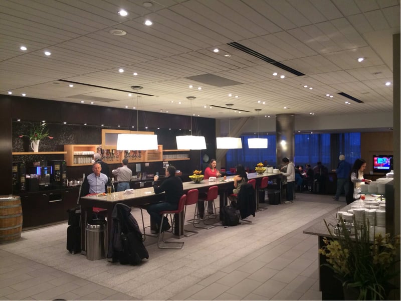 Air Canada Maple Leaf Lounge, foto 12