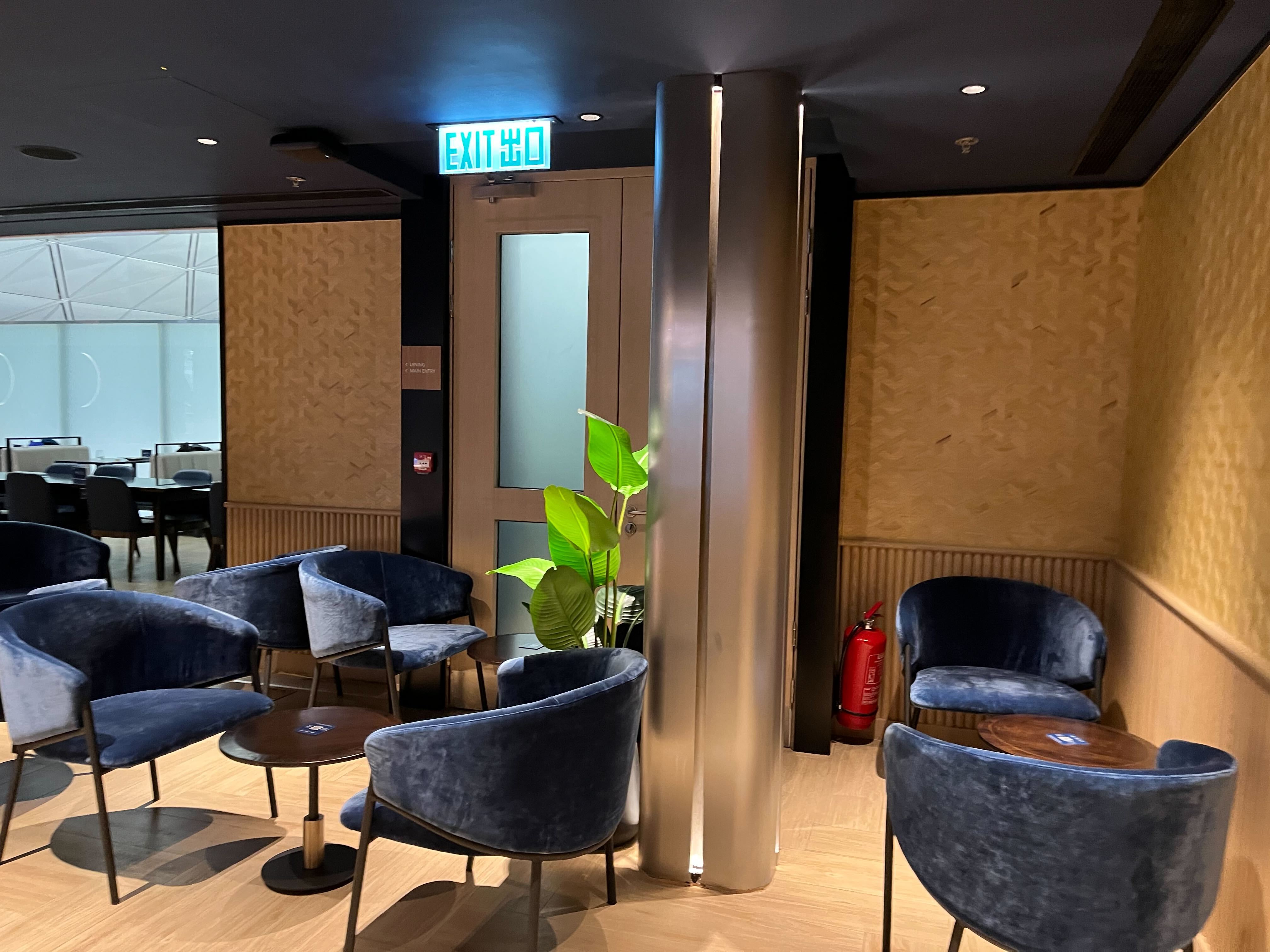 Chase Sapphire Lounge by The Club, photo 11