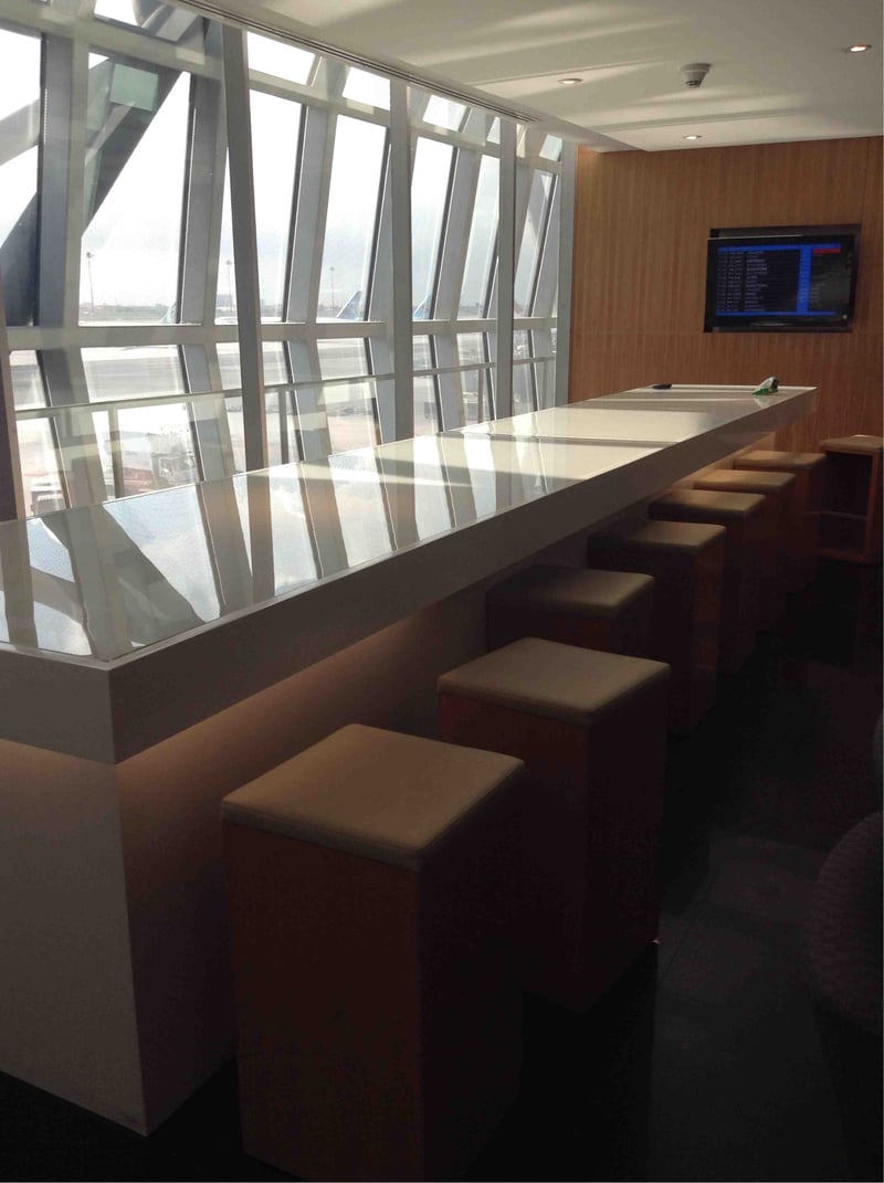 Cathay Pacific First and Business Class Lounge, photo 3
