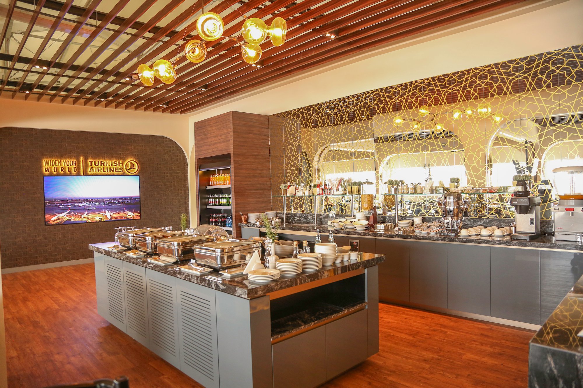 Turkish Airlines Star Alliance Lounge, photo 10