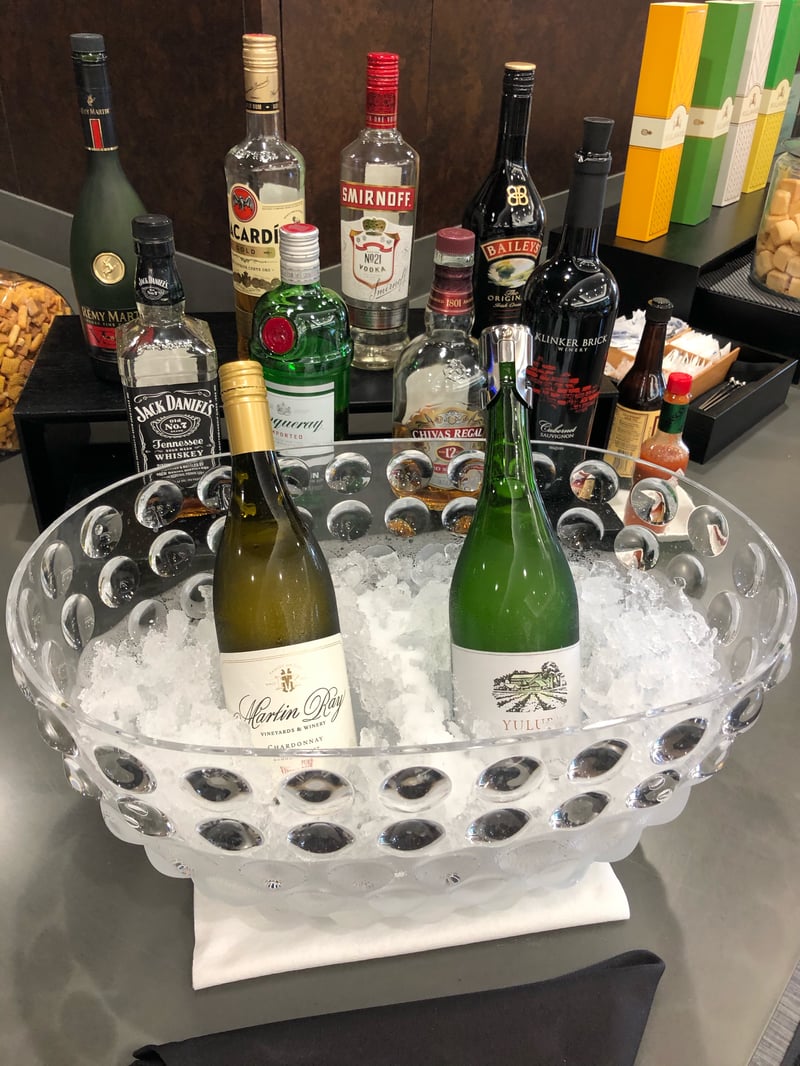 Japan Airlines JAL Sakura Lounge / American Airlines Admirals Club, foto 6