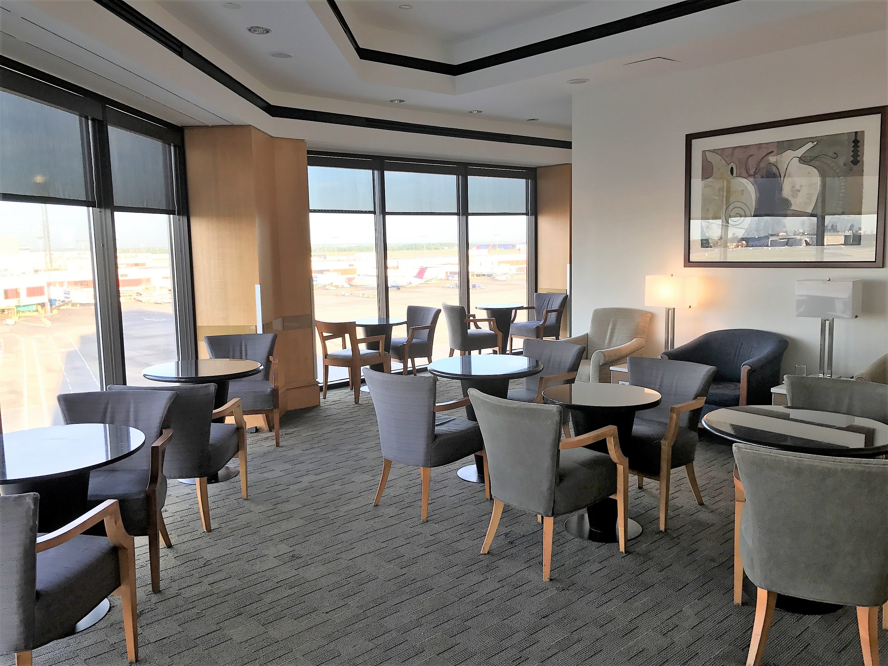 Delta Air Lines Delta Sky Club, photo 3