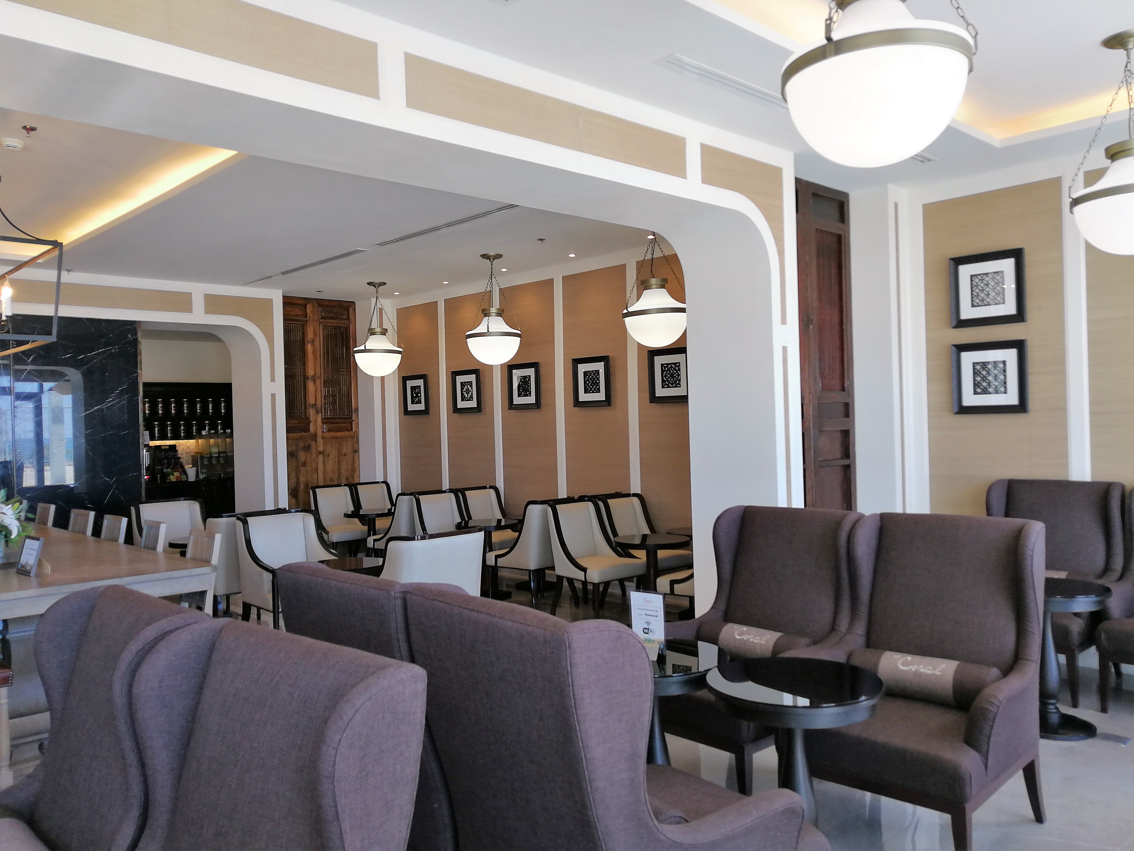 The Coral Executive Lounge, photo 2