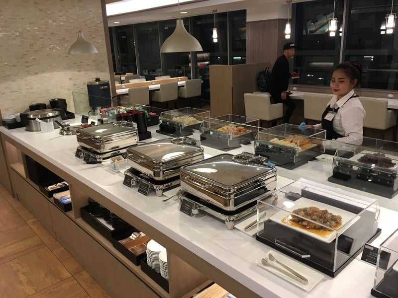 Japan Airlines JAL Sakura Lounge, photo 10