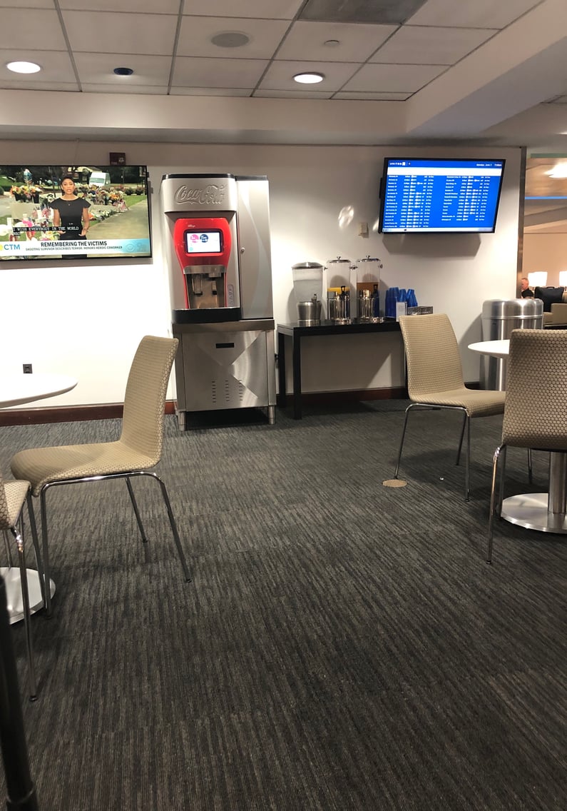 United Airlines United Club (Gate C17), foto 11