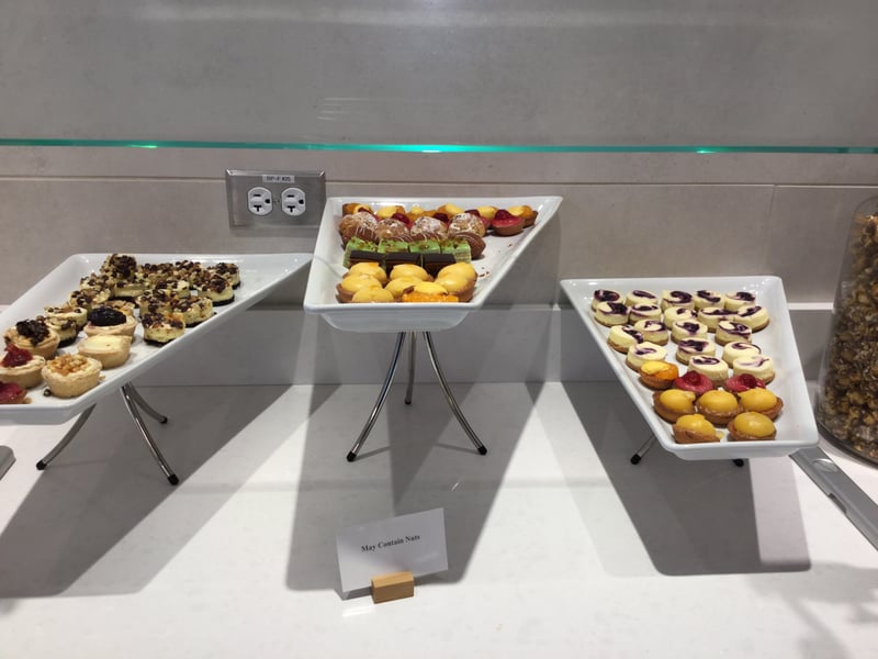 American Airlines Flagship Lounge, photo 12